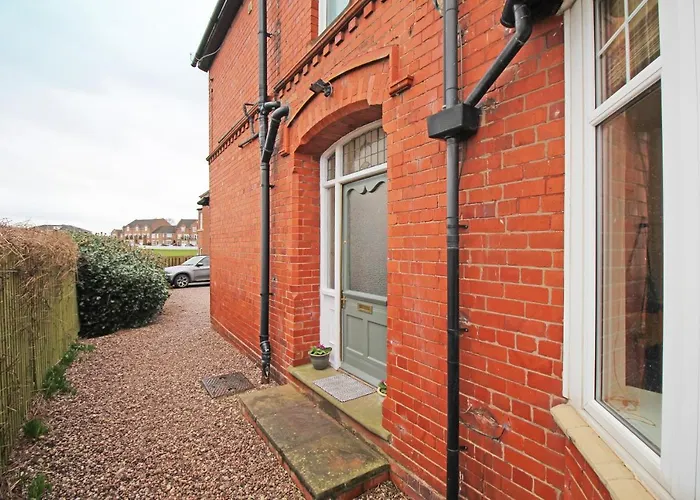 Large Period Chester Home Right On The Canal.